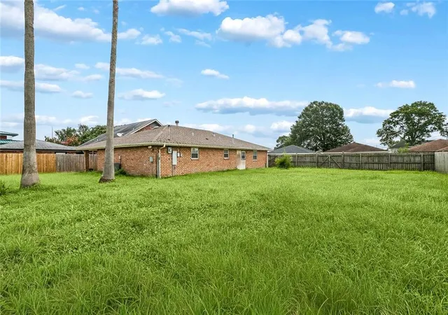 Homes for sale in Chalmette, LA | 3024 Corinne Dr, Chalmette, LA 70043 | MLS# 2528043