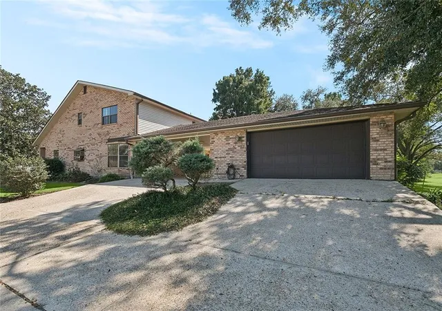 Photo 3 of Single family home for sale at 3600 Lake Ontario Dr, Harvey, LA 70058 | MLS# 2528220 | Listing updated on 2026-07-22