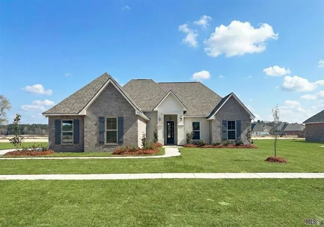 1st image of 702 Elk Ridge, Covington, LA 70435 | MLS# NO2025020027