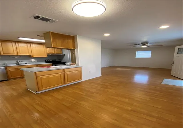 3rd image of 1621 Lisa Dr, Marrero, LA 70072 | MLS# 2528864