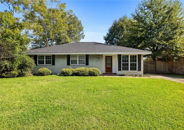 Homes for sale in Hammond, LA | 523 Joe Farris Dr, Hammond, LA 70403 | MLS# 2529001