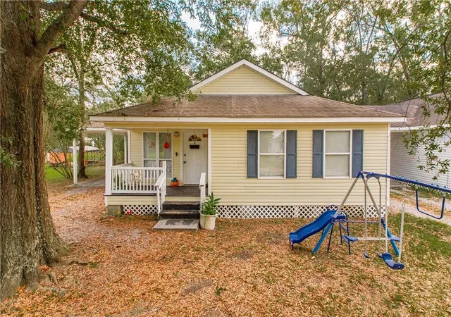 Photo 3 of House for sale at 40216 Hendrix Ln, Ponchatoula, LA 70454 | MLS# 2529245 | Listing updated on 2026-05-04