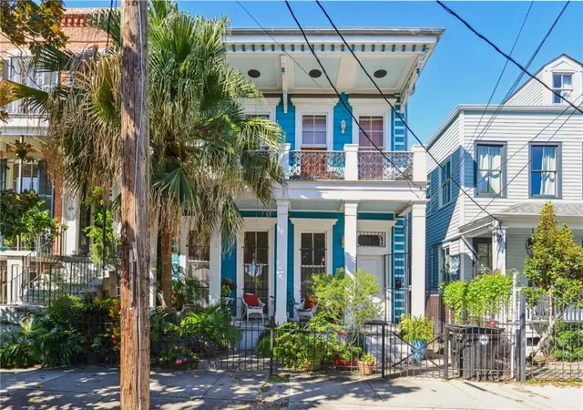 1st image of 1217 19 Magazine St, New Orleans, LA 70130 | MLS# 2528661