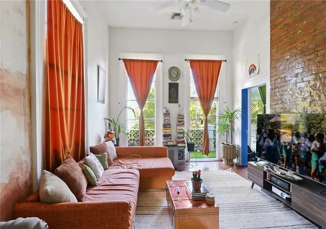 Photo 4 of House for sale at 1217 19 Magazine St, New Orleans, LA 70130 | MLS# 2528661 | Listing updated on 2026-07-28