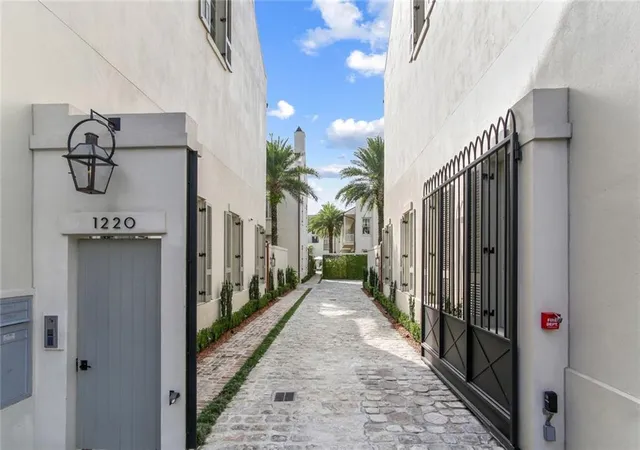 3rd image of 1220 Dauphine St, New Orleans, LA 70116