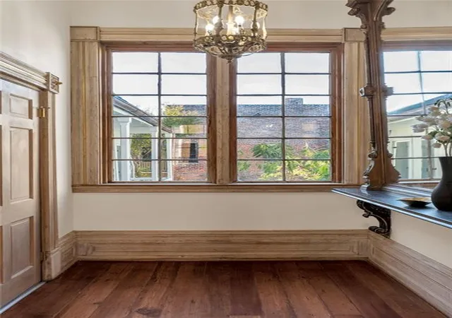 3rd image of 415 Burgundy St, New Orleans, LA 70112