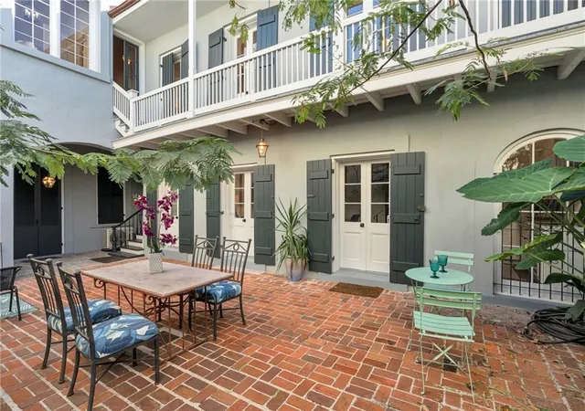 1st image of 415 Burgundy St #1B, New Orleans, LA 70112 | MLS# 2526898