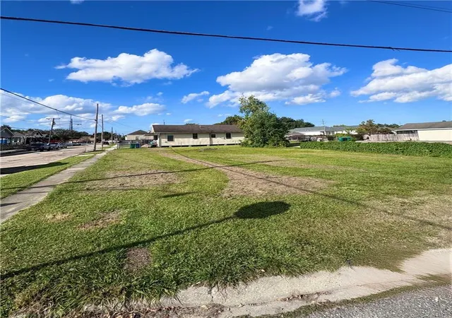 3rd image of 961 12Th St, Gretna, LA 70053 | MLS# 2530536