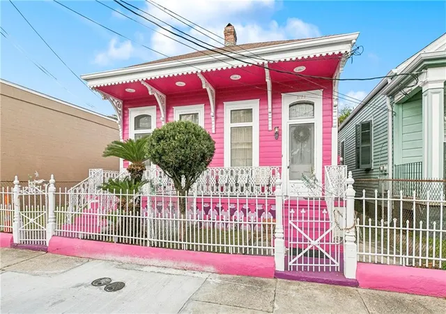 2nd image of 2125 27 Simon Bolivar Ave, New Orleans, LA 70113 | MLS# 2530250