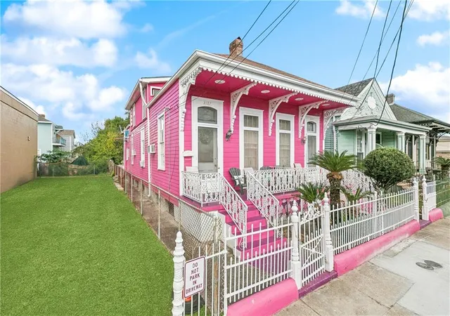 3rd image of 2125 27 Simon Bolivar Ave, New Orleans, LA 70113 | MLS# 2530250