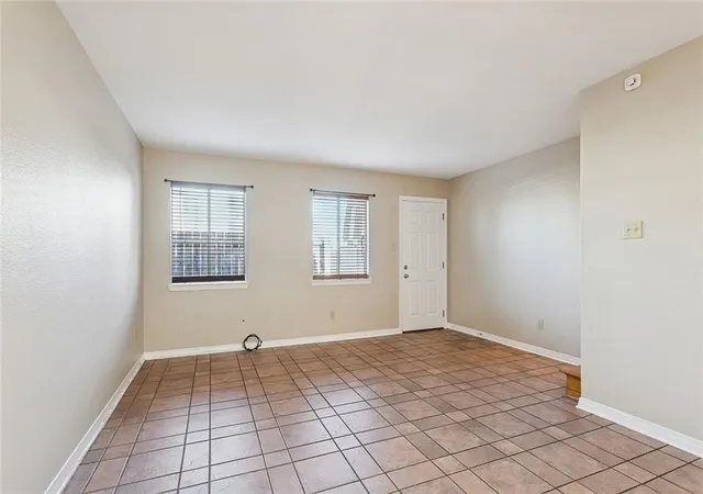 Homes for sale in Metairie, LA | 4125 Division St, Metairie, LA 70002