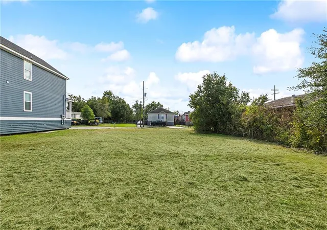 Photo 3 of Land for sale at 2313 Agriculture St, New Orleans, LA 70122 | MLS# 2531194 | Listing updated on 2026-03-17