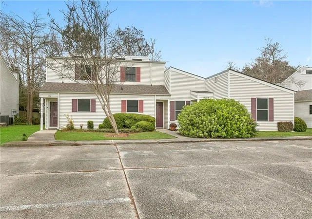 Homes for sale in Slidell, LA | 242 Putters Ln #242, Slidell, LA 70460 | MLS# 2531354
