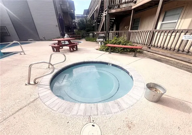 Homes for sale in Metairie, LA | 2301 Edenborn Ave #708, Metairie, LA 70001 | MLS# 2531048