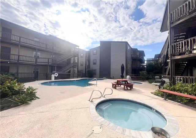 Homes for sale in Metairie, LA | 2301 Edenborn Ave #708, Metairie, LA 70001 | MLS# 2531048
