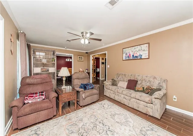 Homes for sale in Bogalusa, LA | 826 Avenue E Avenue, Bogalusa, LA 70427 | MLS# 2528578
