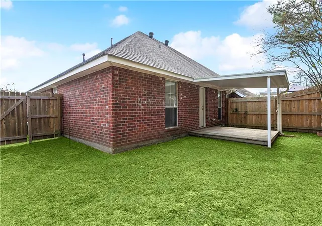 Homes for sale in Ponchatoula, LA | 160 South Gate Dr, Ponchatoula, LA 70454 | MLS# 2531472