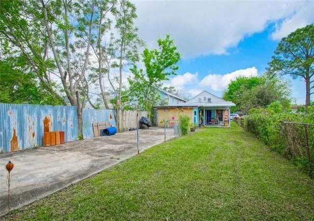 Homes for sale in New Orleans, LA | 5452 Burgundy St, New Orleans, LA 70117 | MLS# 2532170