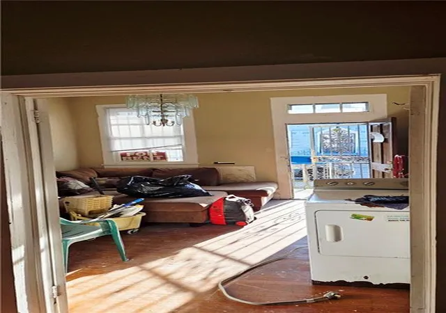 3rd image of 8621 Hickory St, New Orleans, LA 70118 | MLS# 2532232