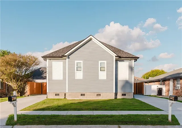 Homes for sale in Chalmette, LA | 8509 11 Regiment Dr, Chalmette, LA 70043 | MLS# 2532259
