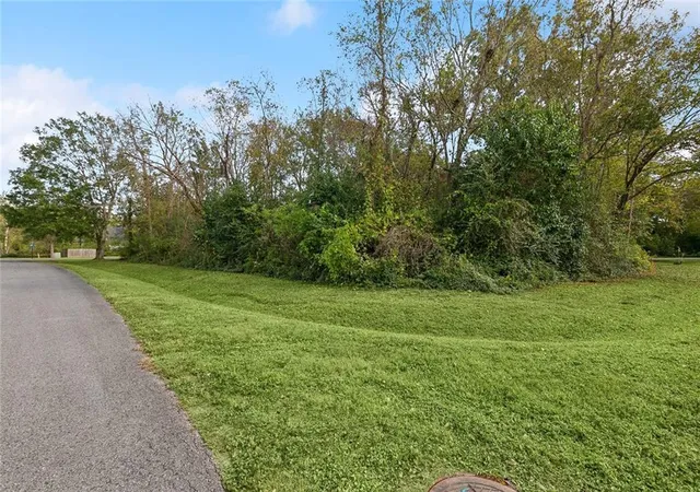 Photo 3 of Land for sale at 11 Azalea Pl, New Orleans, LA 70131 | MLS# 2532261 | Listing updated on 2026-05-18