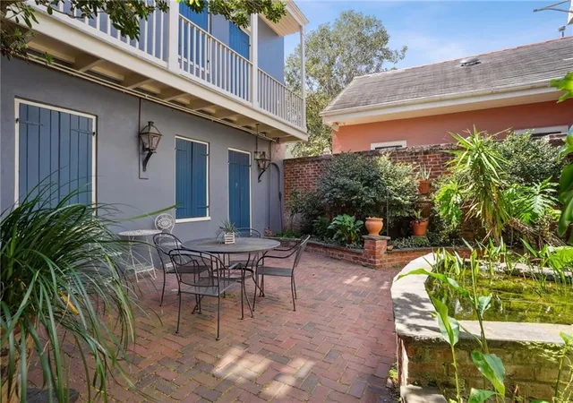 2nd image of 718 Barracks St, New Orleans, LA 70116