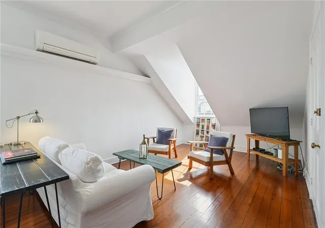 3rd image of 718 Barracks St #5, New Orleans, LA 70116 | MLS# 2532519
