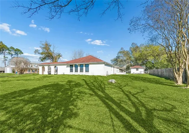 Homes for sale in Des Allemands, LA | 102 Pleasant Valley Dr, Des Allemands, LA 70030 | MLS# 2532132