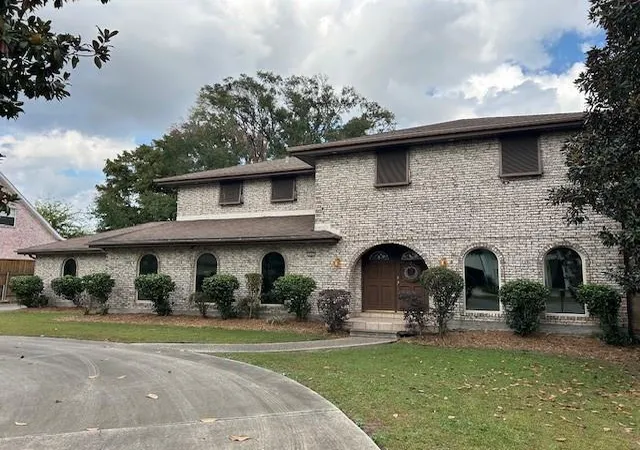 Homes for sale in Metairie, LA | 1901 Transcontinental Dr, Metairie, LA 70001 | MLS# 2522865