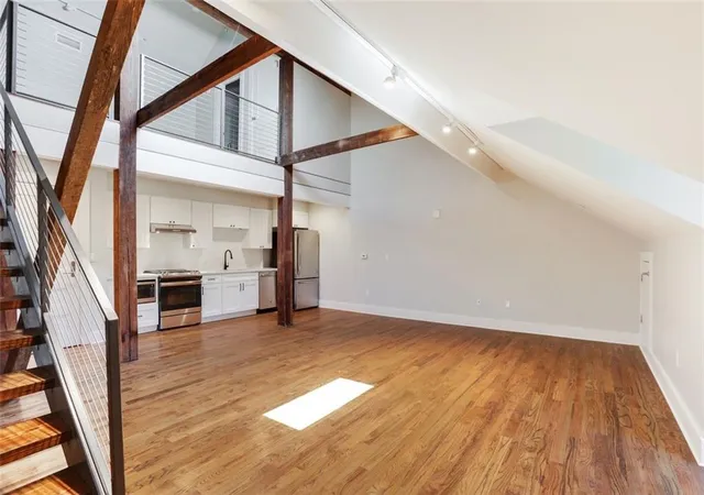 4th image of 800 N Rendon St, New Orleans, LA 70119
