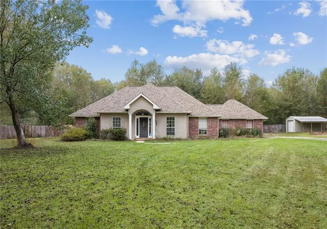 Homes for sale in Robert, LA | 46103 Riverdale Heights Rd, Robert, LA 70455 | MLS# 2533243