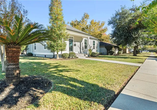 3rd image of 1701 Thomas St, Gretna, LA 70053 | MLS# 2534509