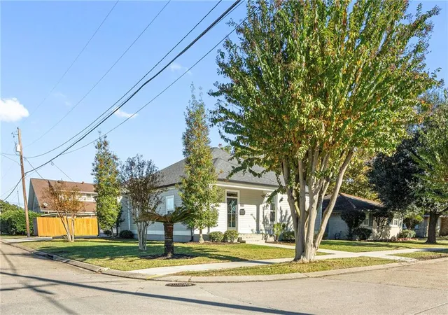 4th image of 1701 Thomas St, Gretna, LA 70053 | MLS# 2534509