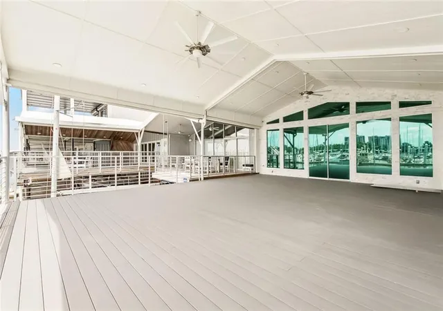 Homes for sale in New Orleans, LA | 8116 Breakwater Dr, New Orleans, LA 70124 | MLS# 2534557