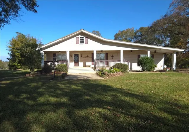 Homes for sale in Kentwood, LA | 21137 1057 Hwy, Kentwood, LA 70444 | MLS# 2534523