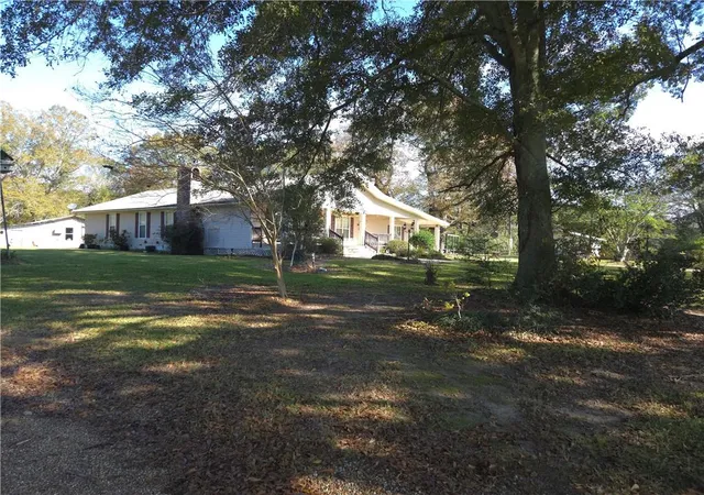 Homes for sale in Kentwood, LA | 21137 1057 Hwy, Kentwood, LA 70444 | MLS# 2534523