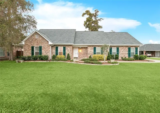 Homes for sale in Luling, LA | 604 Willowdale Blvd, Luling, LA 70070 | MLS# 2532709