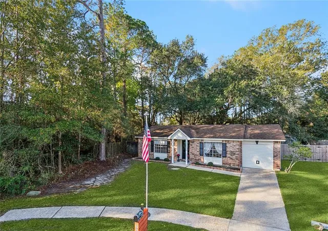 Homes for sale in Slidell, LA | 309 Sugar Tree Ct, Slidell, LA 70461 | MLS# 2530047