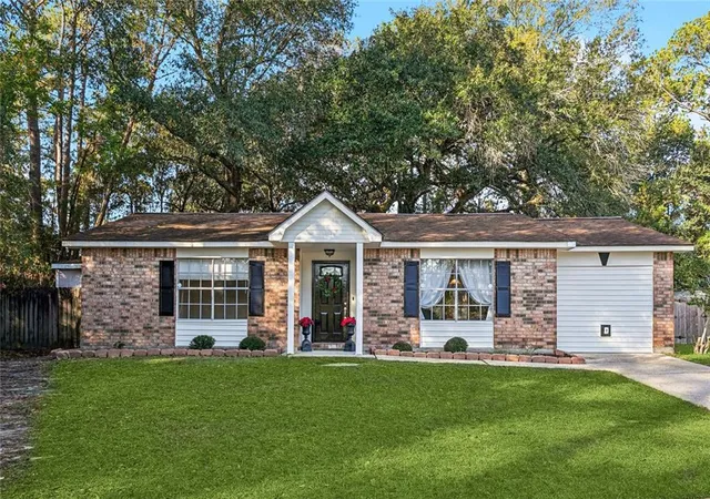 Homes for sale in Slidell, LA | 309 Sugar Tree Ct, Slidell, LA 70461 | MLS# 2530047