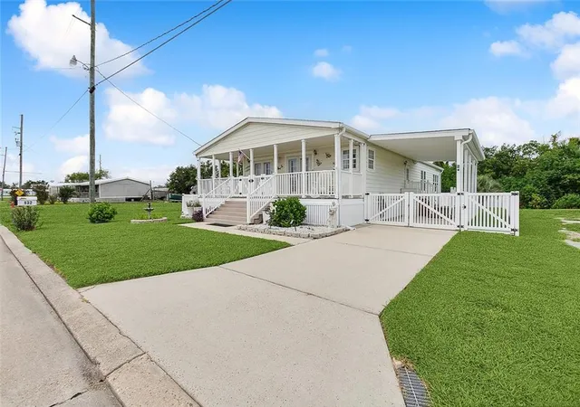 2nd image of 132 E Paula Dr, Port Sulphur, LA 70083 | MLS# 2534824