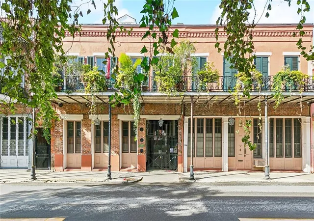 1st image of 933 Chartres St #17, New Orleans, LA 70116 | MLS# 2535031