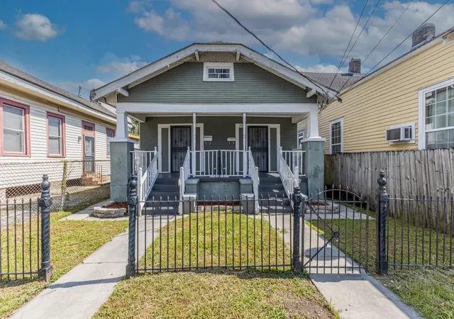 Homes for sale in New Orleans, LA | 2123 25 St Ann St, New Orleans, LA 70116 | MLS# 2535321
