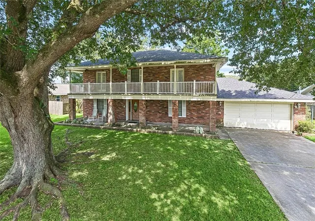 Photo 1 of Single family home for sale at 412 Oak Ln, Luling, LA 70070 | MLS# 2535813 | Listing updated on 2026-08-29