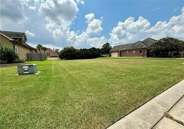 Homes for sale in Belle Chasse, LA | 119 Chapel Hill Dr, Belle Chasse, LA 70037 | MLS# 2535960