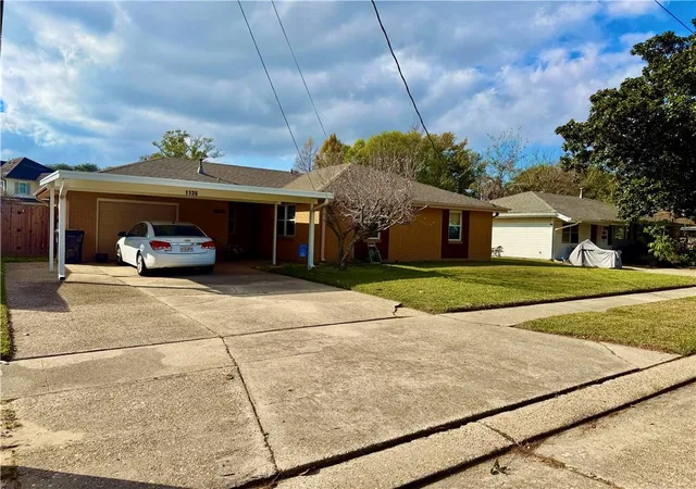 Homes for sale in Harahan, LA | 1136 Generes Dr, Harahan, LA 70123 | MLS# 2536803