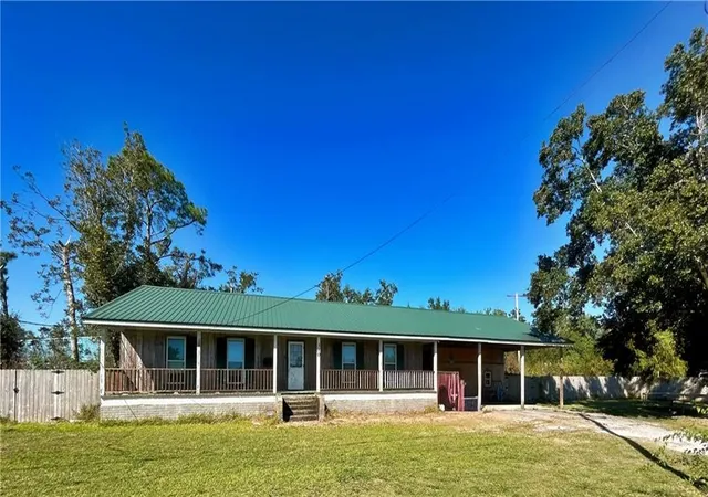 Homes for sale in Galliano, LA | 310 W 163rd St, Galliano, LA 70354 | MLS# 2530858