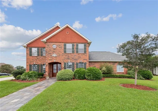 2nd image of 2 Squirewood Ct, Harvey, LA 70058 | MLS# 2536478