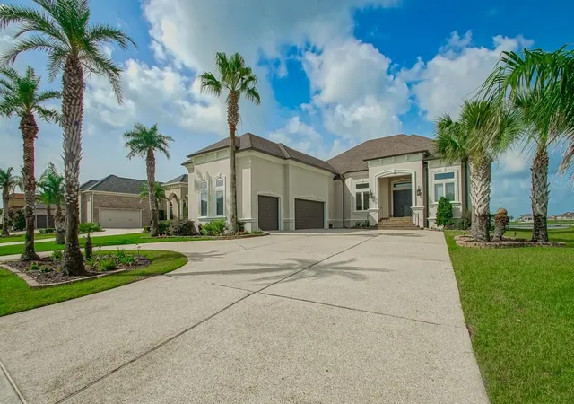 Photo 2 of Single family home for sale at 3012 Sunrise Blvd, Slidell, LA 70461 | MLS# 2536766 | Listing updated on 2026-06-26
