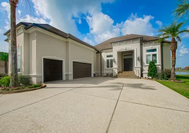 Photo 3 of Single family home for sale at 3012 Sunrise Blvd, Slidell, LA 70461 | MLS# 2536766 | Listing updated on 2026-06-26