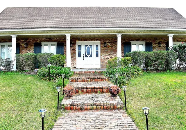 Homes for sale in Marrero, LA | 5351 Pitre St, Marrero, LA 70072 | MLS# 2536573
